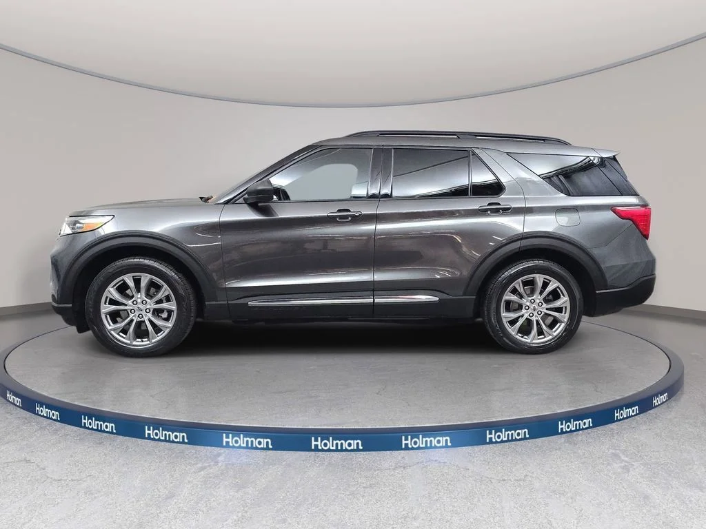 Used 2020 Gray Ford XLT image 9