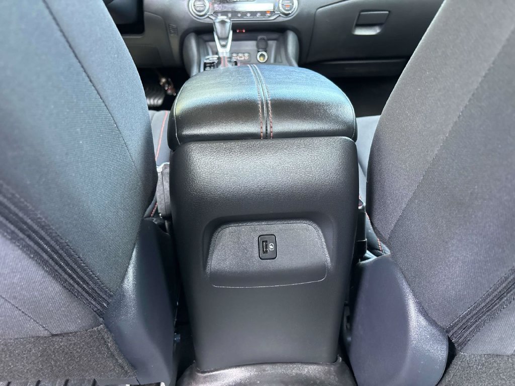 Used 2024 Gray Nissan SR image 12