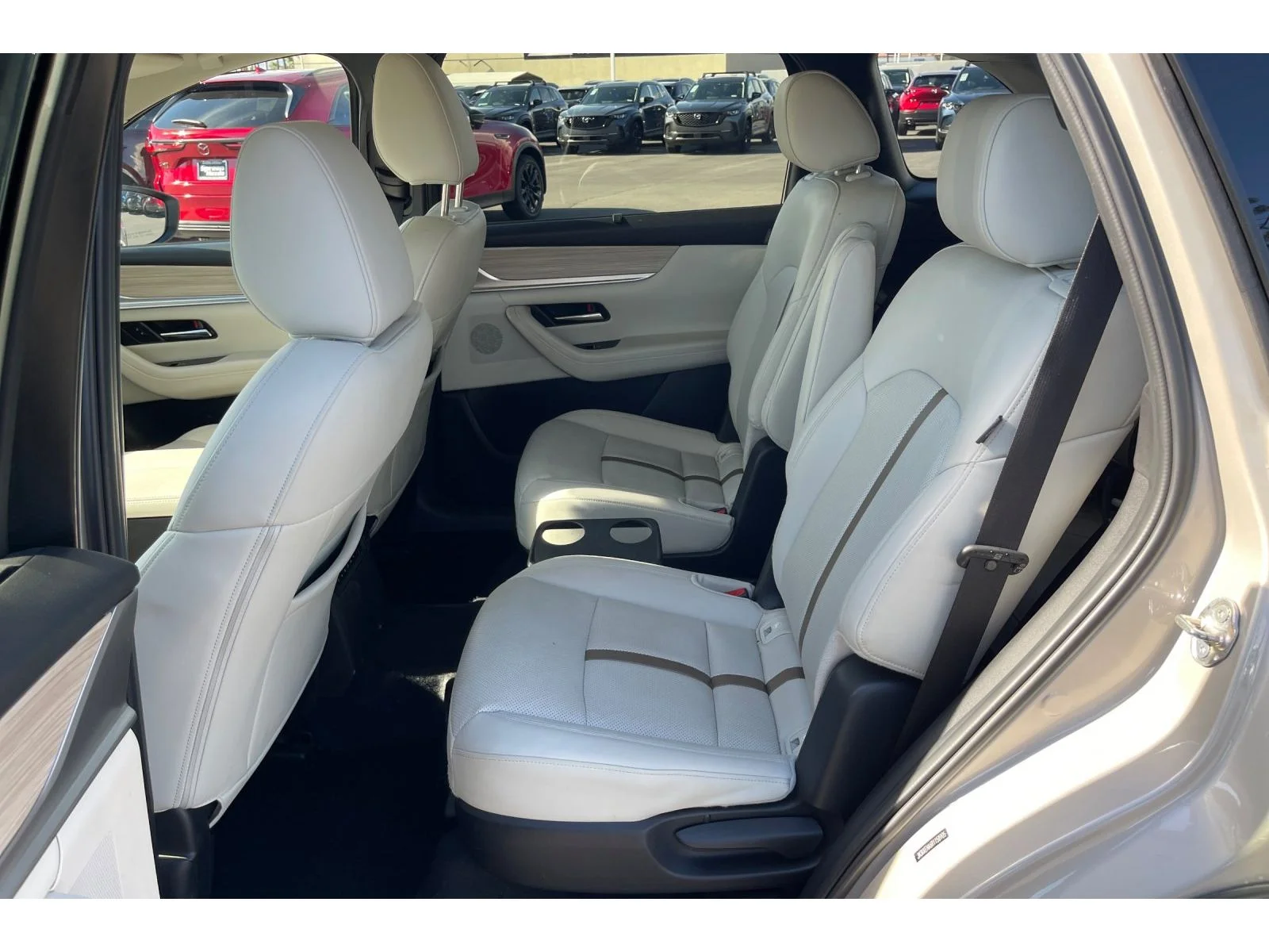 Used 2024 PLATINUM QUARTZ Mazda Premium Plus image 15