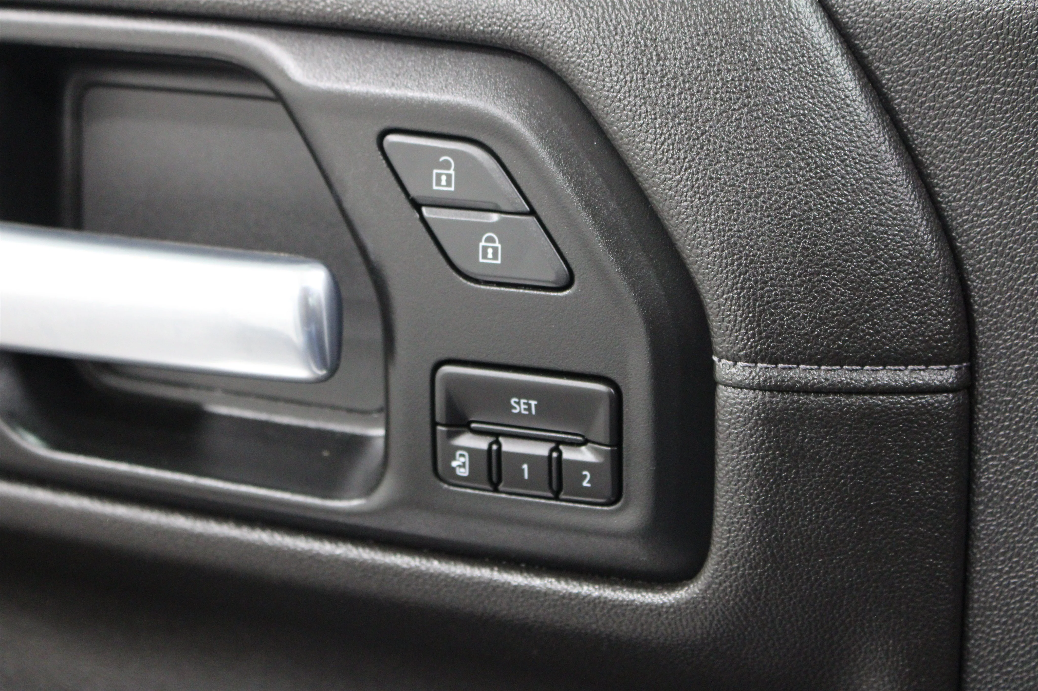 2020 Chevrolet Silverado 1500 High Country - Photo 8