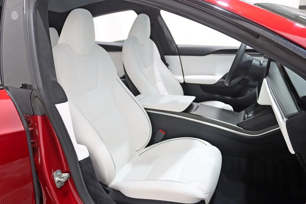 Used 2023 Red Tesla Plaid image 31