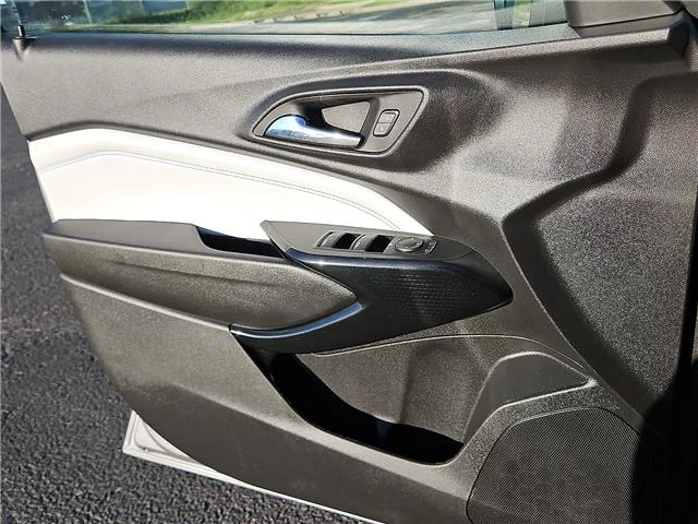 Used 2025 Gray Chevrolet LT Front-Wheel Drive image 12
