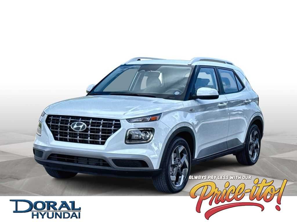 Used 2025 Lunar White Hyundai SEL image 1