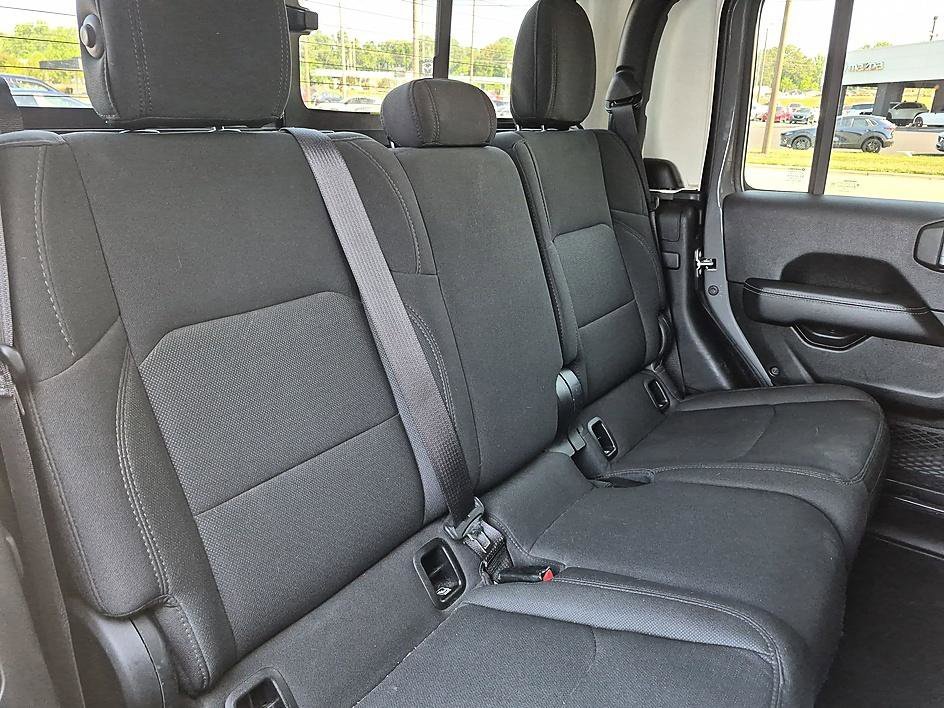 Used 2023 Gray Jeep Overland 4x4 image 30
