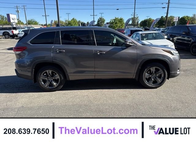 Used 2017  Toyota Limited Platinum image 3