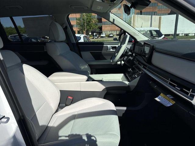 New 2026 White Hyundai SE image 15