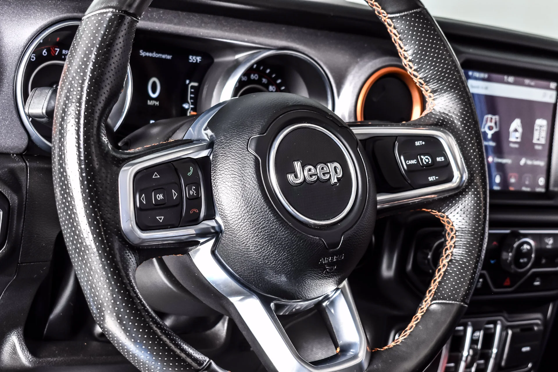 Used 2022 Blue Pearl Jeep Mojave image 15