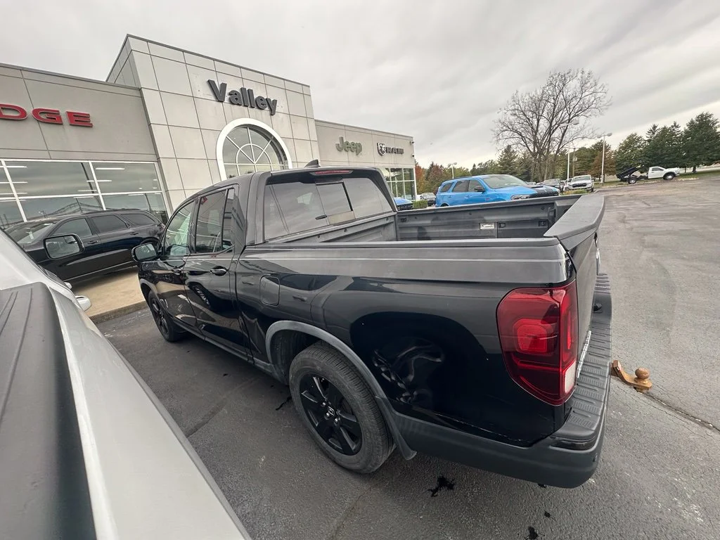 Used 2018  Honda Black Edition image 3