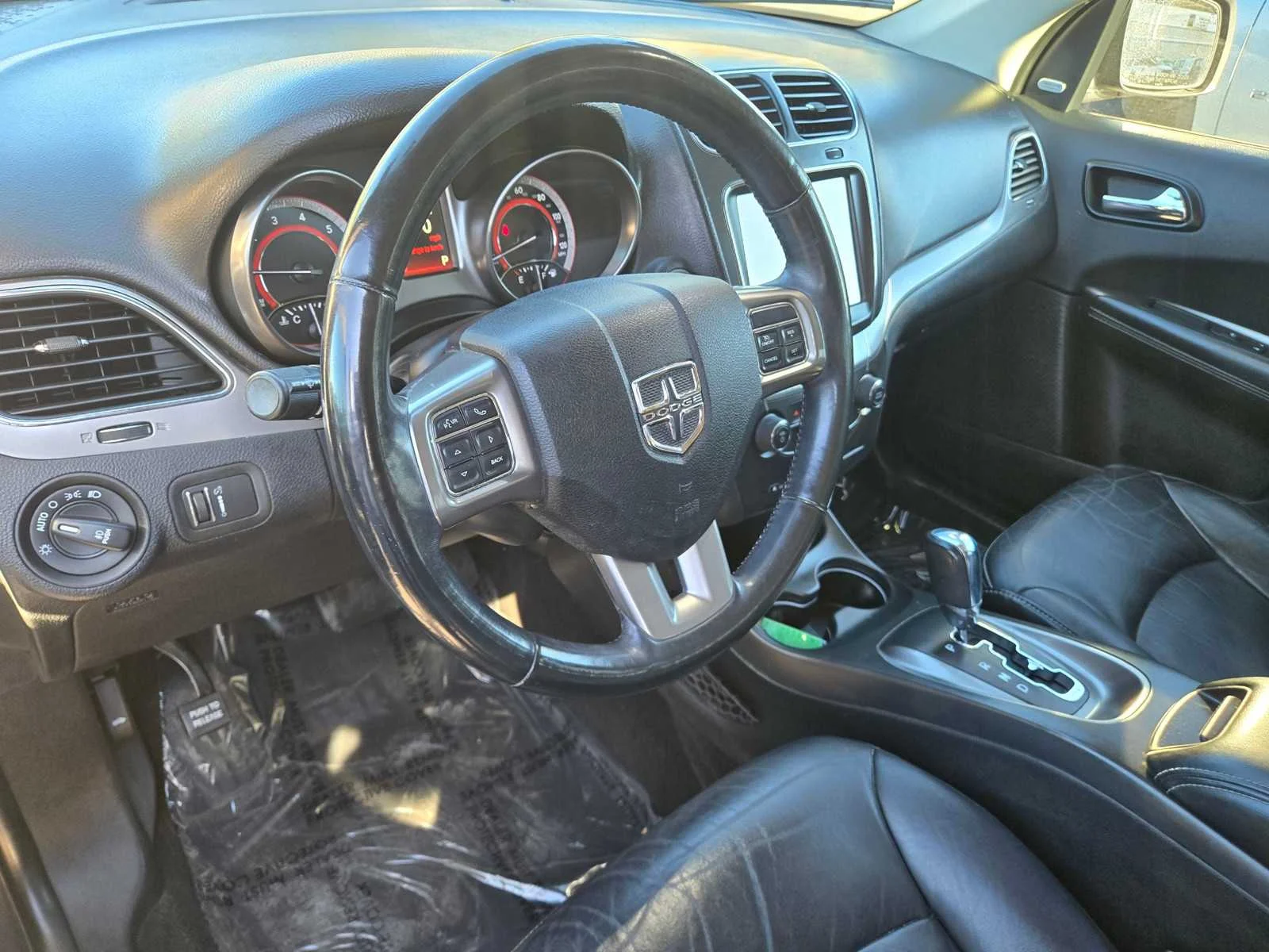 Used 2018  Dodge Crossroad image 10