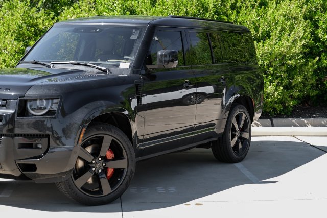 New 2026 Santorini Black Land Rover X image 7