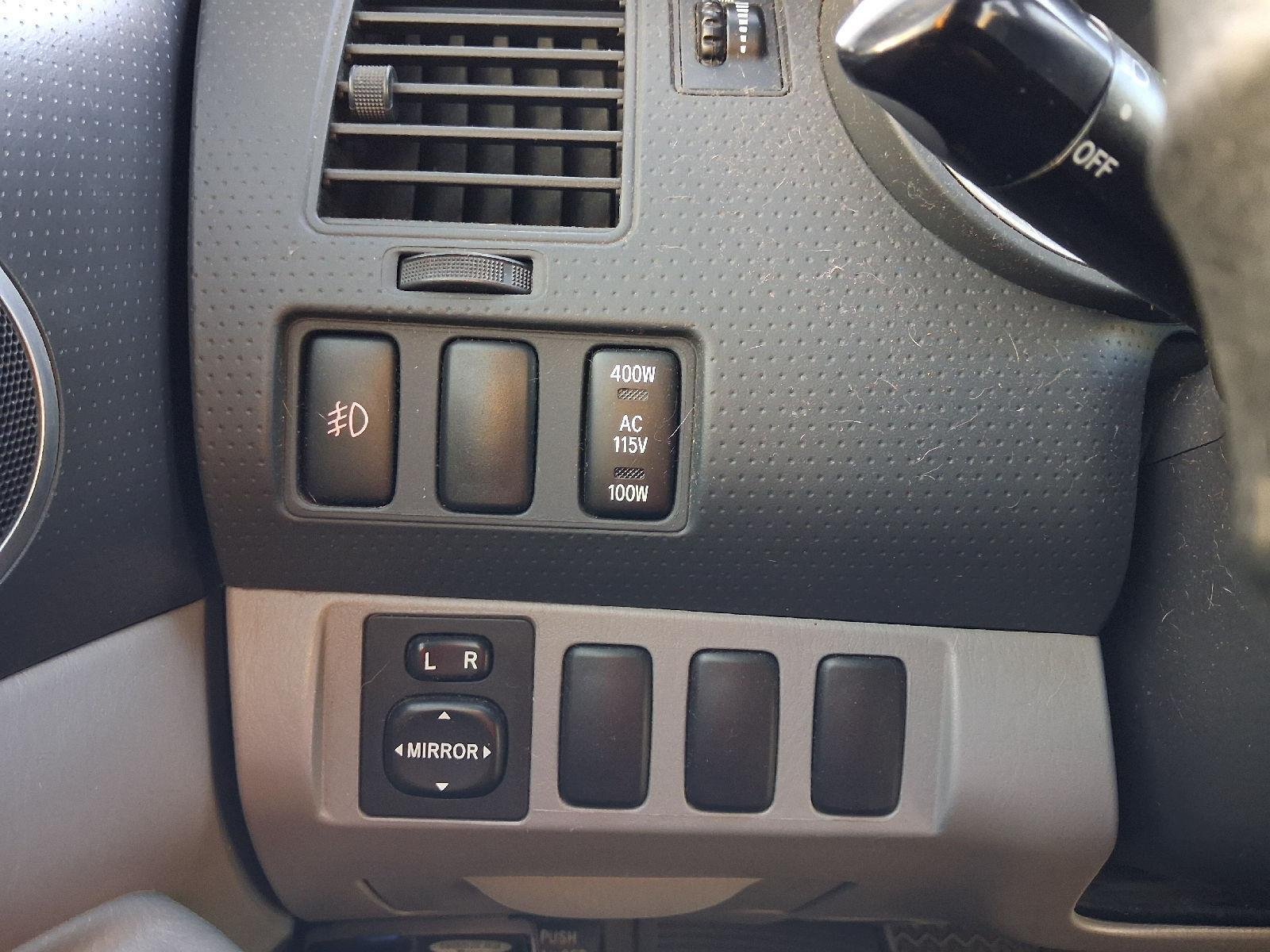 Used 2006 Silver Streak Mica Toyota Base image 28
