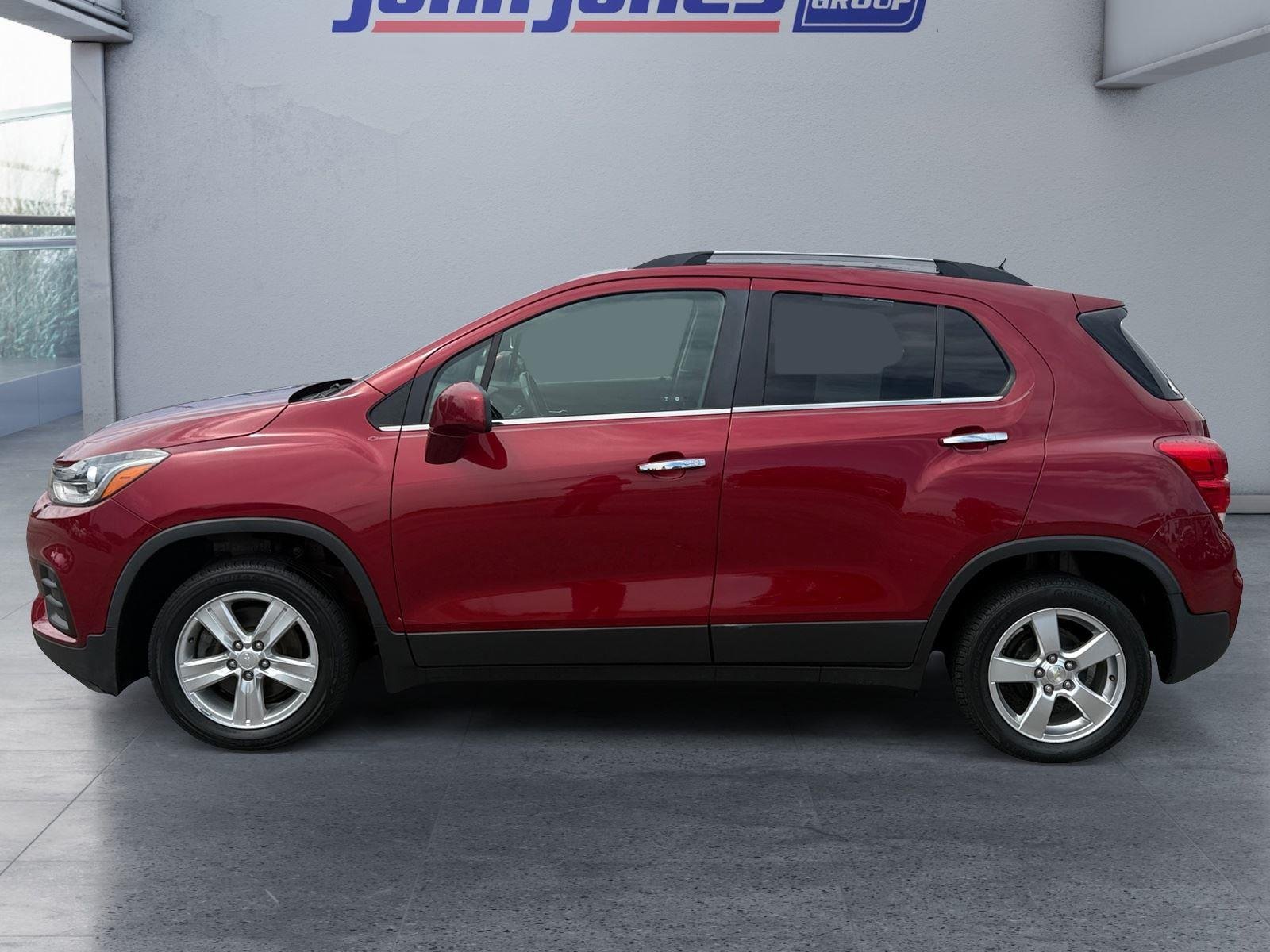 Used 2020 Chevrolet Trax LT with VIN 3GNCJLSB3LL228664 for sale in Corydon, IN