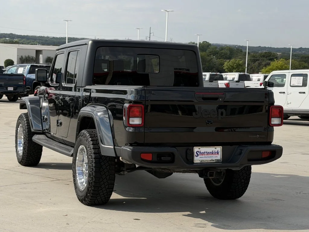 Used 2023 Black Jeep Texas Trail image 4