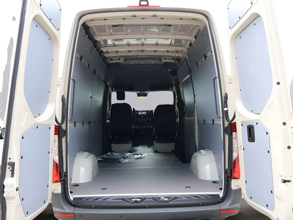 New 2026 Pebble Gray Mercedes-Benz Cargo 144 WB image 69
