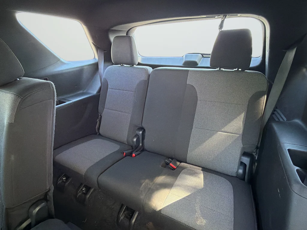 Used 2023 Gray Chevrolet LT image 28