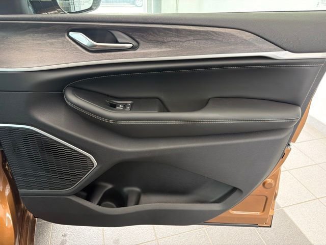 New 2026 Copper Shino Metallic Clear-Coat Exterior Paint Jeep Limited Reserve image 14