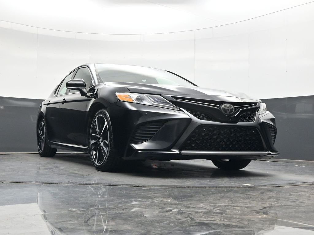 Used 2018 Black Toyota XSE image 31
