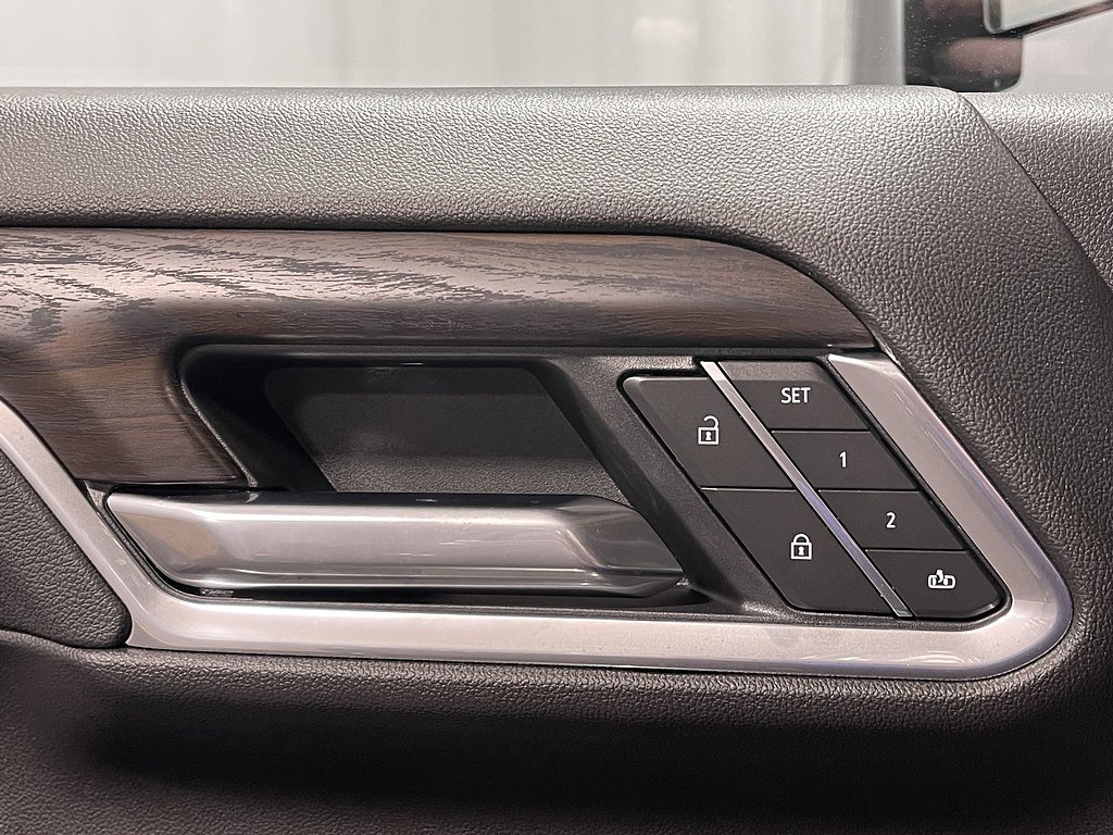 2025 GMC Sierra 2500HD SLT - Photo 33