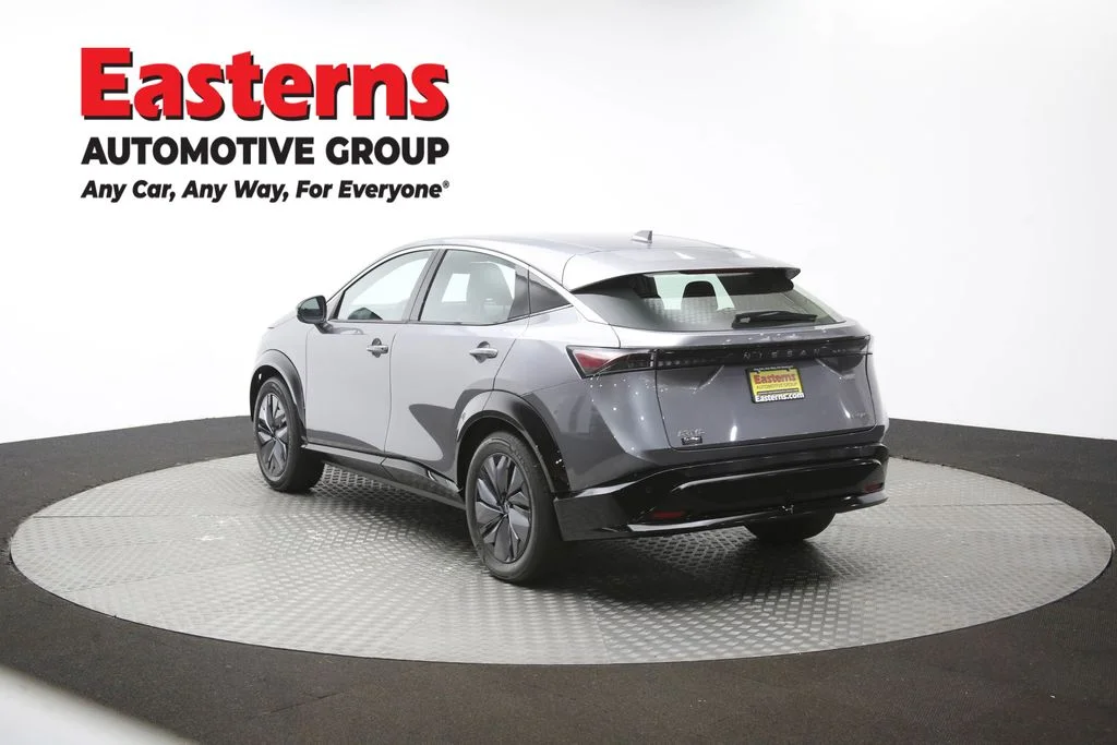 Used 2023 Gray Nissan ENGAGE image 64
