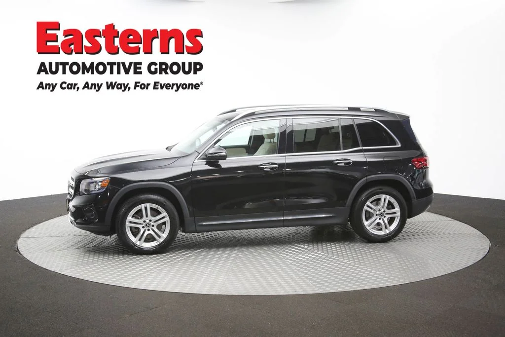Used 2022 Black Mercedes-Benz GLB 250 image 59