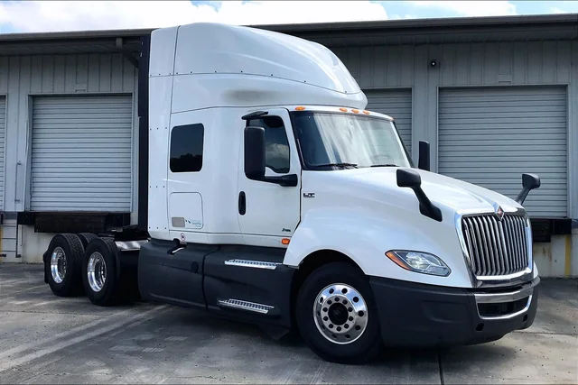 Pre-Owned 2023 International LT625 6x4 Sleeper