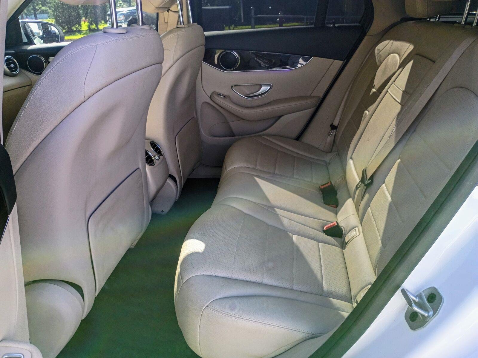 Used 2022 Polar White Mercedes-Benz GLC 300 image 5