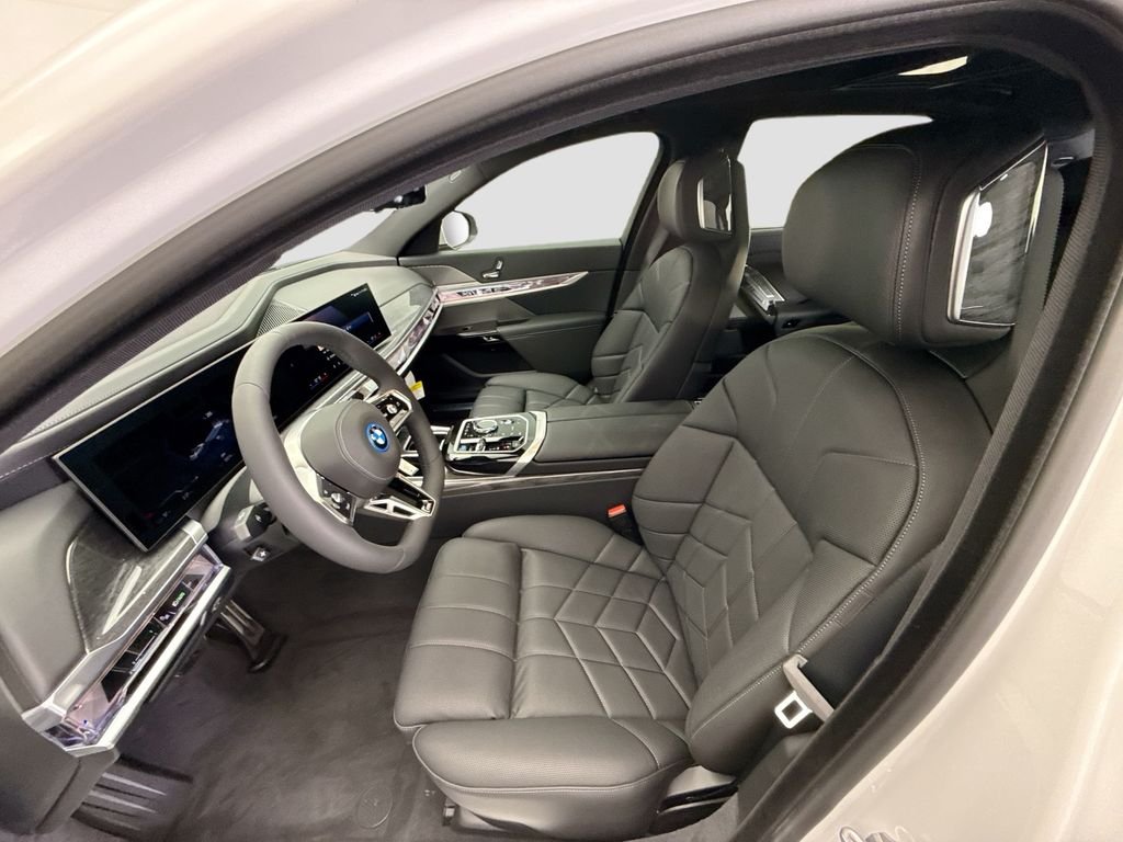 Used 2026 White Metallic BMW eDrive50 image 19