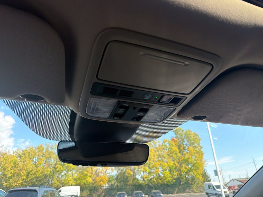 2024 Honda Odyssey Elite - Photo 14