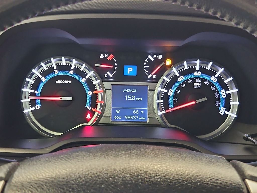 Used 2016 Gray Toyota SR5 image 15