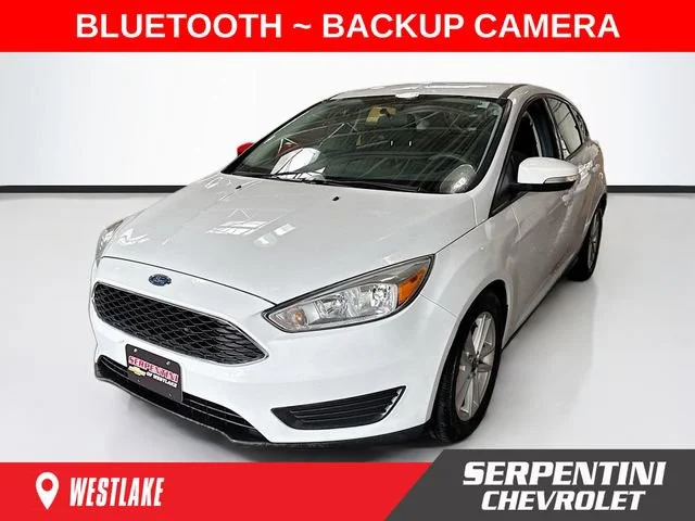 2017 Ford Focus 5 Door Hatch SE's photo