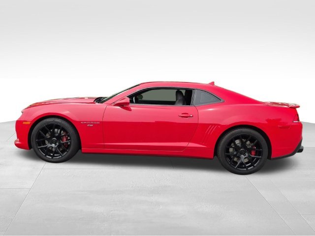 Used 2014 Red Chevrolet SS image 8