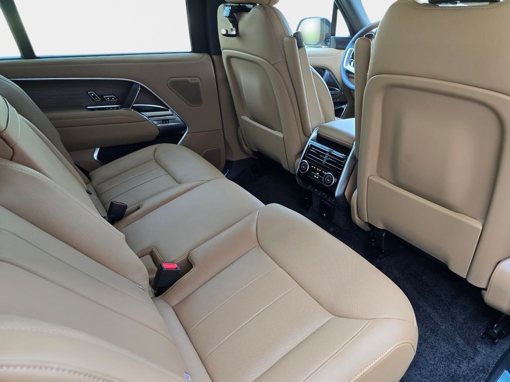 New 2026 Varesine Blue LAND ROVER SE LWB 7-Seats / V8 image 11