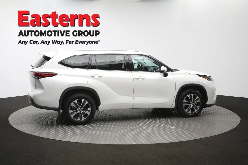 Used 2021 White Toyota XLE image 45