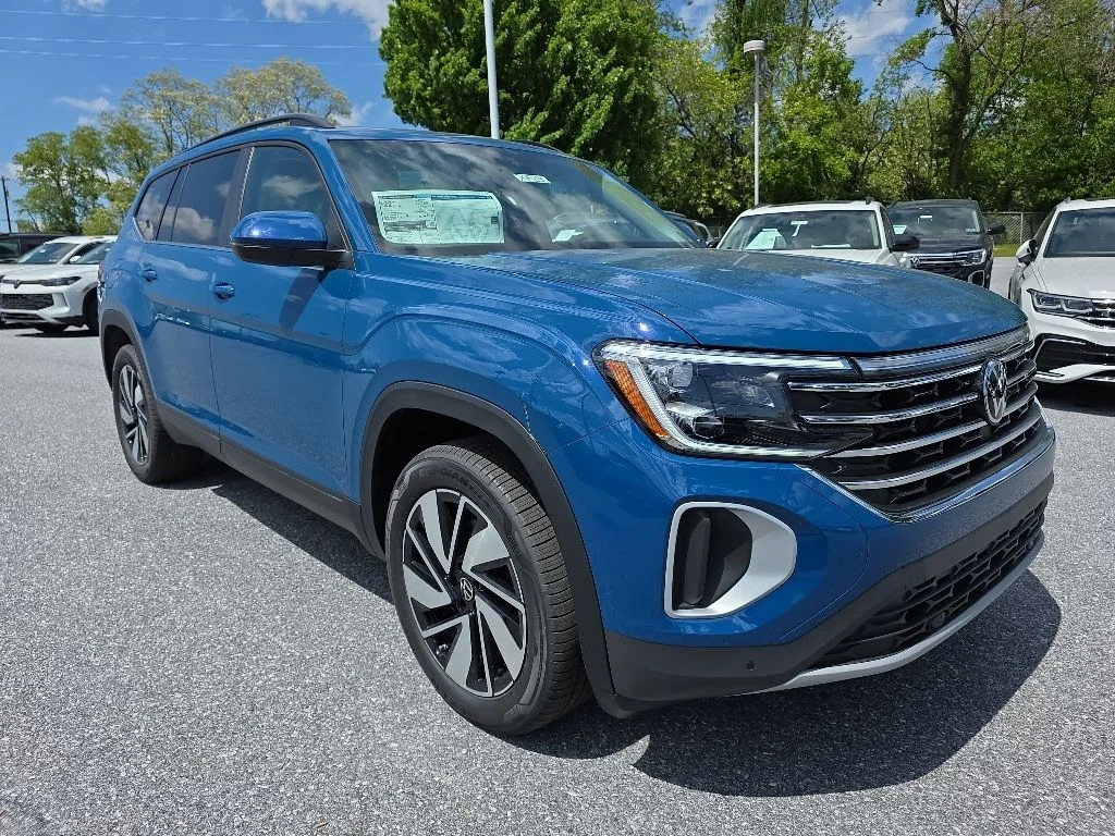 New 2026 Volkswagen Atlas 2.0T SE w/Technology 4D Sport Utility in