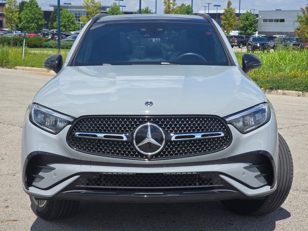 Used 2026 Alpine Grey Mercedes-Benz GLC 300 image 13