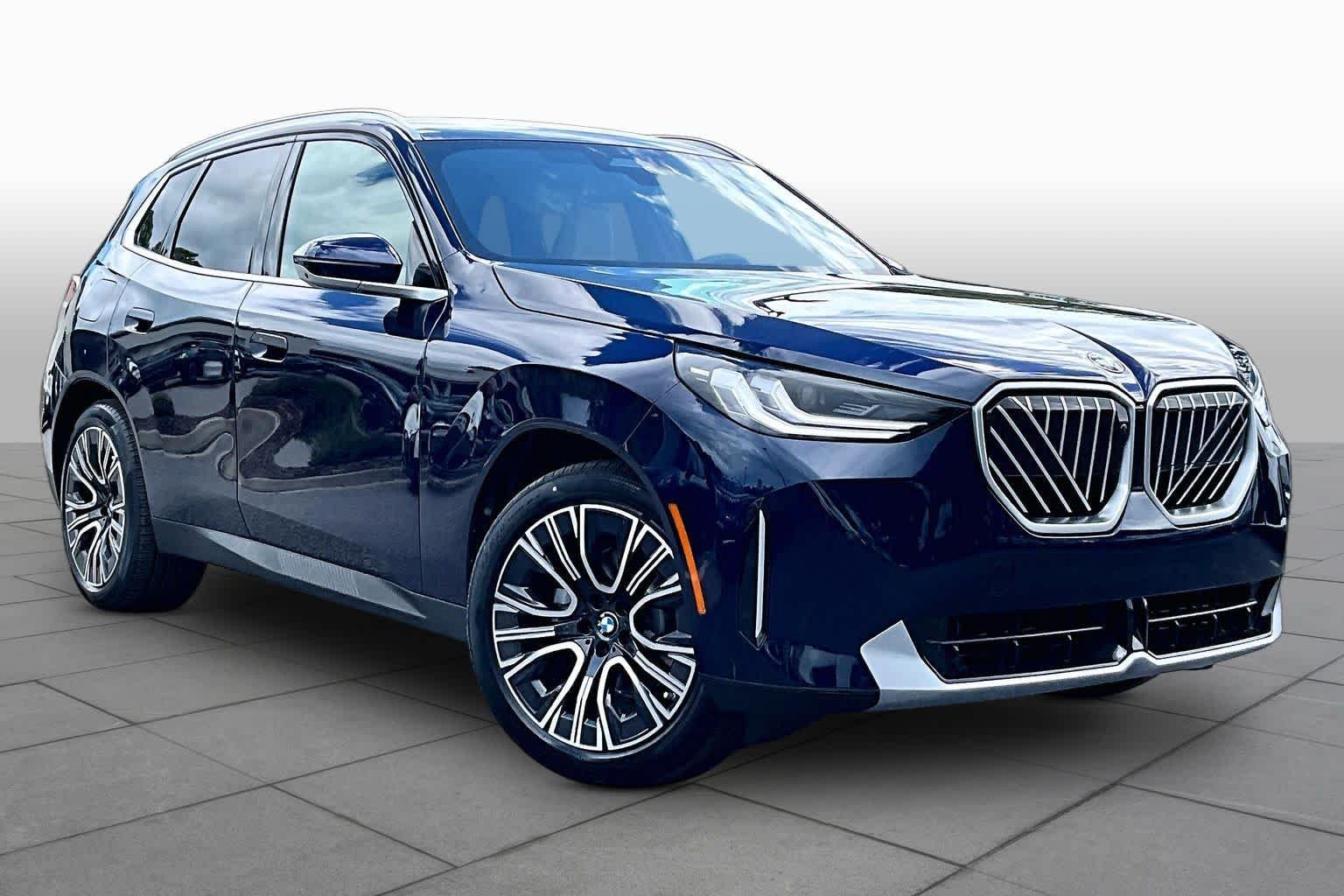 New 2026 Tanzanite Blue II Metallic BMW 30 xDrive image 2
