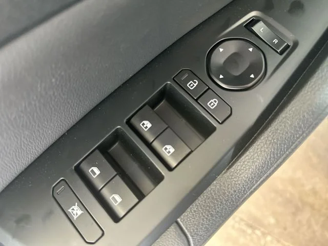 New 2026 Glacial White Pearl Kia X-Line image 17