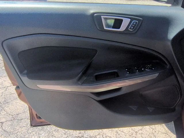 Used 2019 Brown Ford SE image 24
