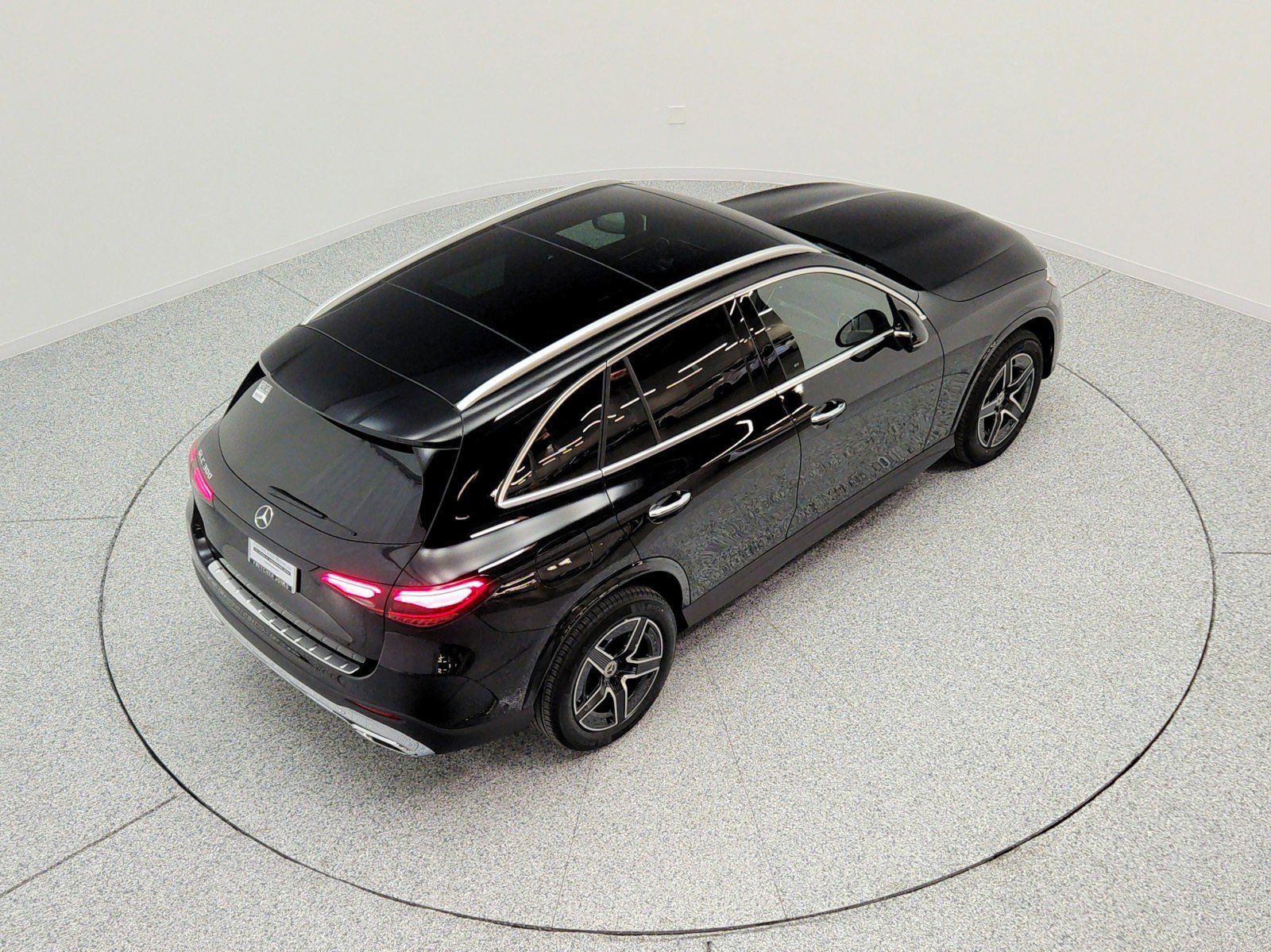 New 2026 Black Mercedes-Benz GLC 300 SUV image 49