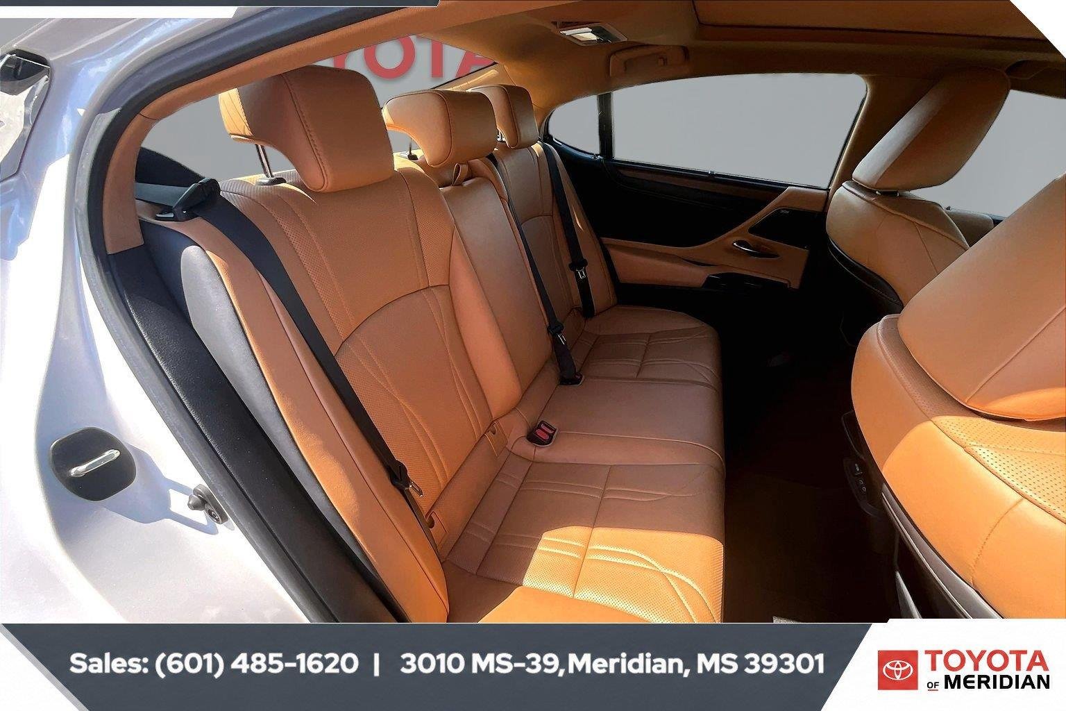 Used 2024 Eminent White Pearl Lexus ES 350 Ultra Luxury image 20