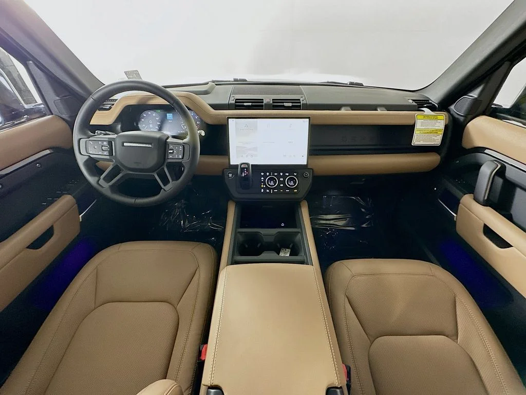 New 2026 Santorini Black Land Rover S image 26