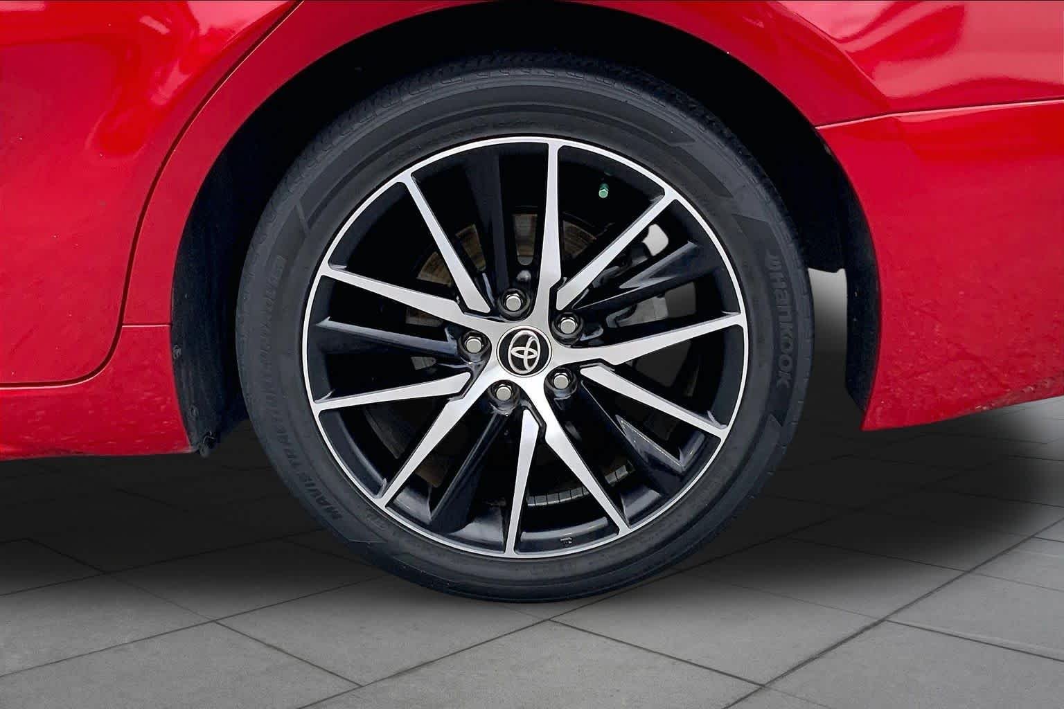 Used 2022 Supersonic Red Toyota SE image 10