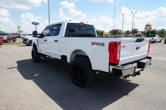 Used 2025 Oxford White Ford XLT image 8