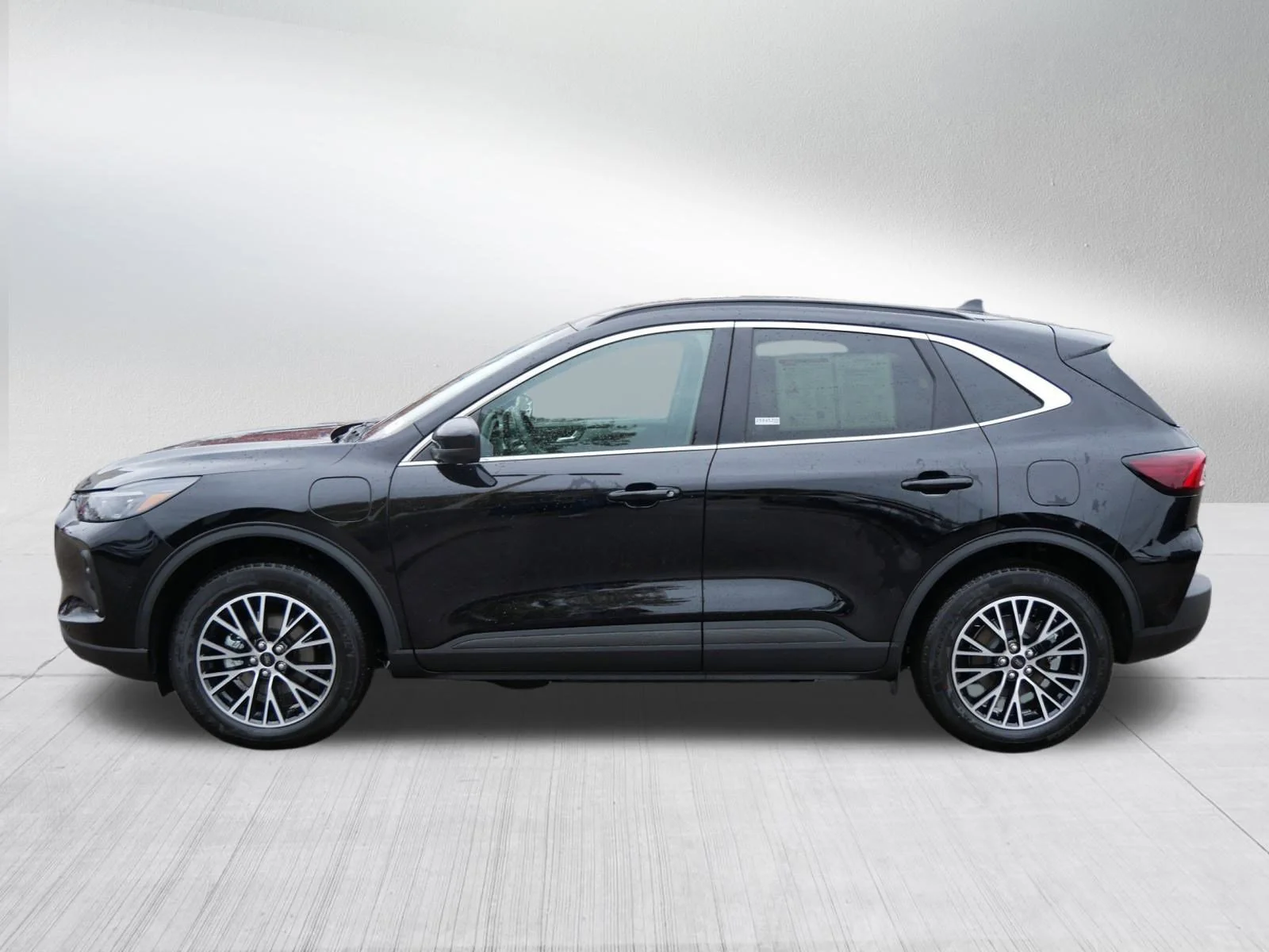 New 2025 Agate Black Metallic Ford PHEV image 4