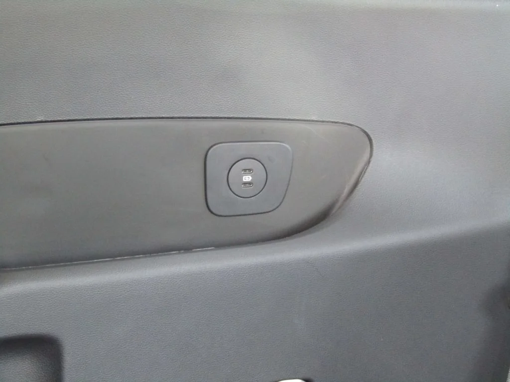 New 2026 Agate Black Metallic Ford Active image 37