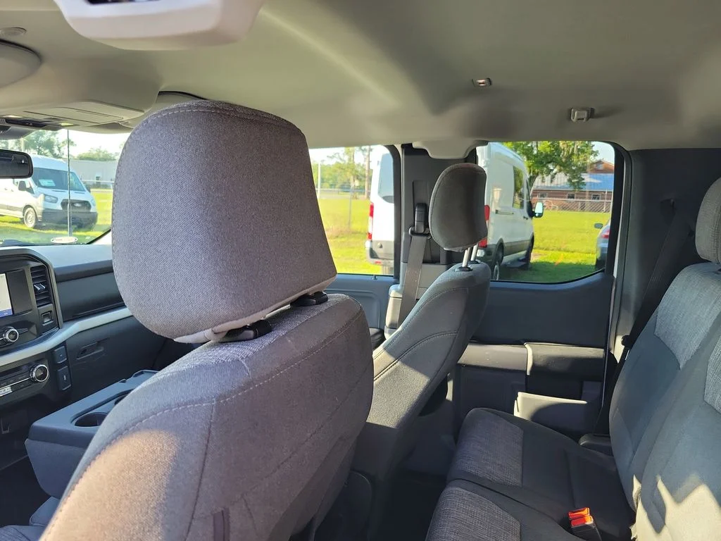 Used 2022 Oxford White Ford XLT image 26