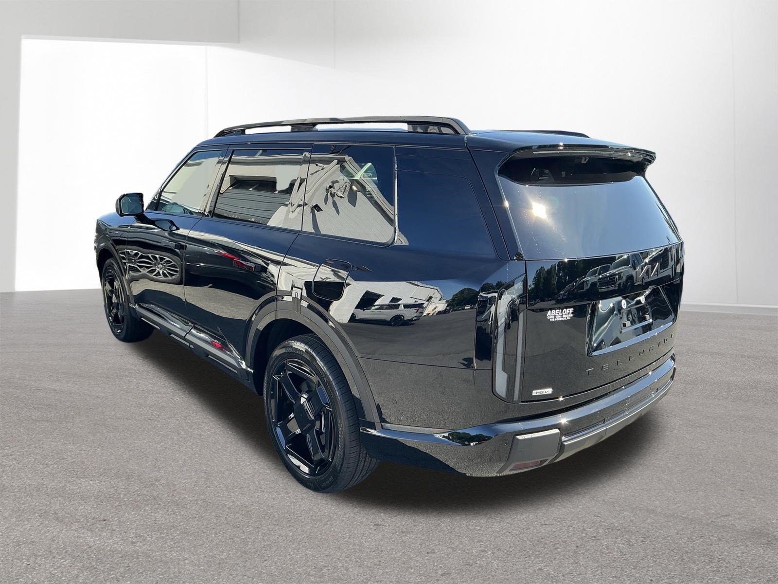 New 2027 Ebony Black Kia X-LINE SX PRESTIGE image 5