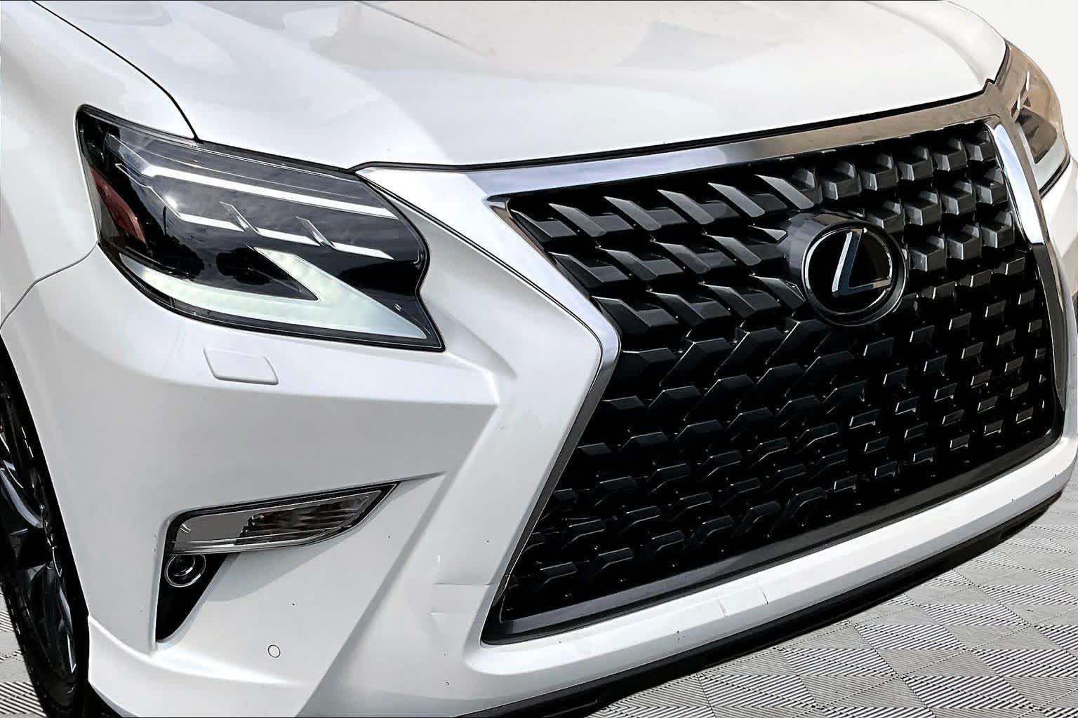 Used 2021 Starfire Pearl Lexus Premium image 30