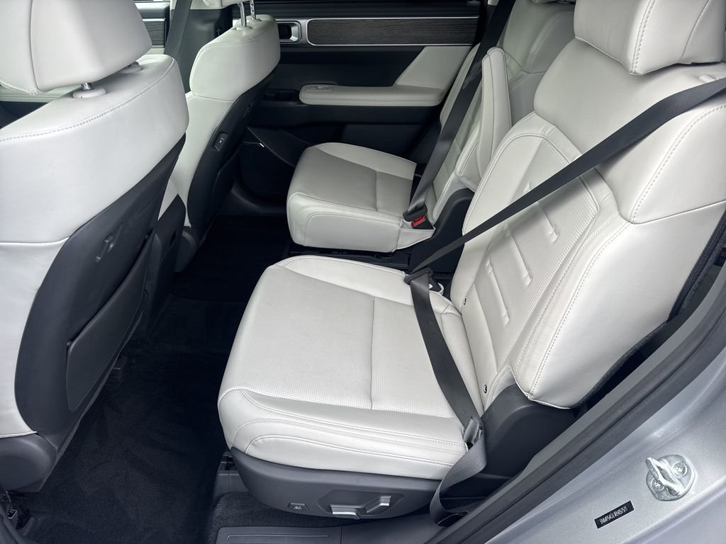 Used 2024 Silver Hyundai Calligraphy image 20