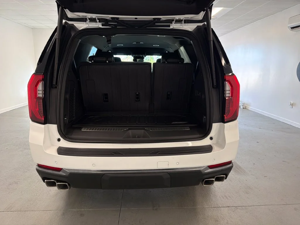 New 2027 Summit White GMC AT4 image 7